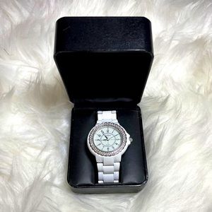 GOSSIP Women’s Watch in white RARE FIND